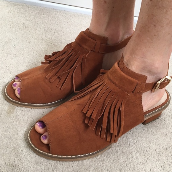 Tan suede tassel shoes size 37 - Picture 2 of 16